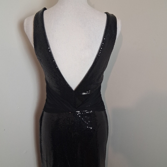 Vera Wang Black Mesh Inset Sequin Gown Long Dress Size 6 NWOT - Picture 4 of 15